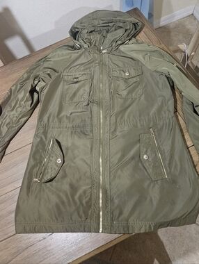 MICHAEL KORS WATERPROOF Olive Green Hooded Jacket -woman Large
